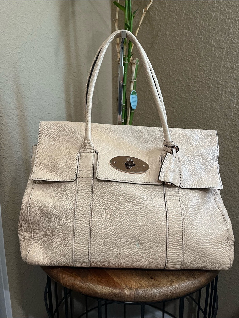 MULBERRY LIGHT BEIGE WRINKLED PATENT LEATHER BAYSWATER